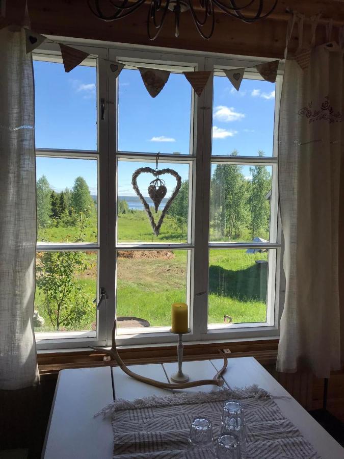 Paeivin Pirtti - Pirttikahvila Ja B&B Luosto Exterior photo